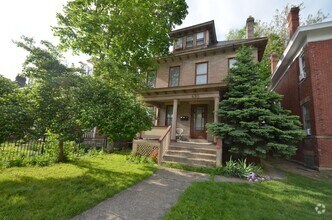 Building Photo - 430 King Ave