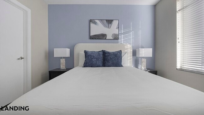 Foto del edificio - 1000 S Broadway