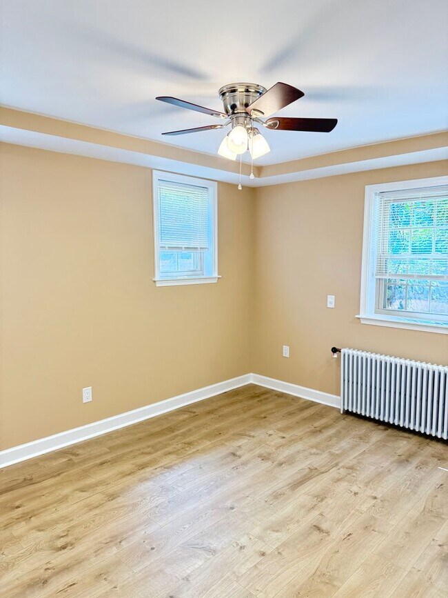 Foto del edificio - 8310 Garland Ave