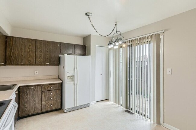Foto del edificio - 3736 Twin Lakes Court, Baltimore, MD, 21244