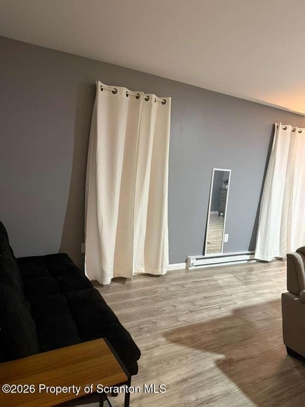 Foto del edificio - 125 N River St