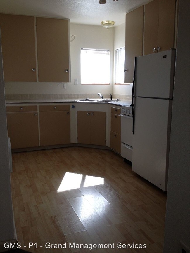Building Photo - 1 br, 1 bath House - 491 1/2 9th Avenue