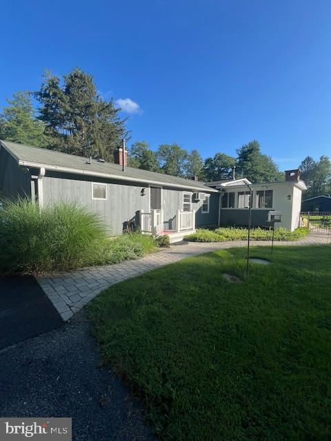 Building Photo - 13 Minnietown Ln