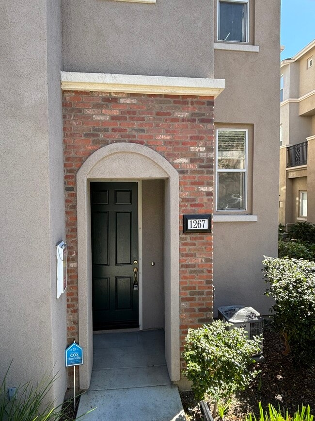 Foto del edificio - 1267 Elfin Forest Rd E