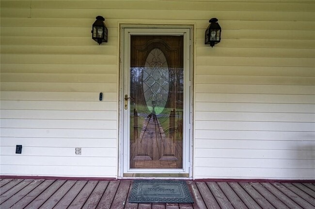 Building Photo - 465-A Dobbs Road, B