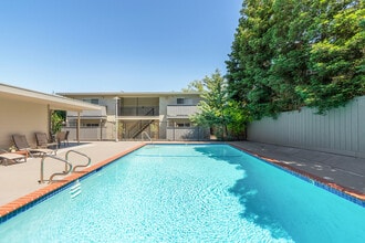 Building Photo - Walnut Creek Apartments