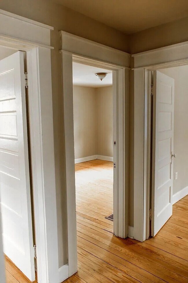 Foto del edificio - 5Bedroom/2Bath - Close to campus!