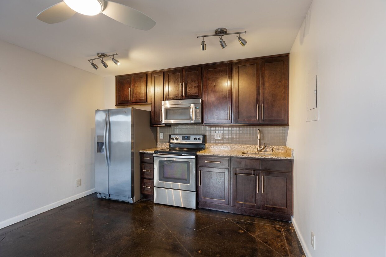 Primary Photo - Renovated 1 bedroom in Hillsboro!