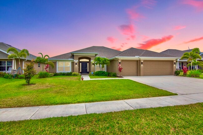 Building Photo - 8517 Waterstone Blvd