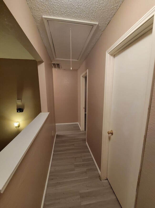 Building Photo - Don't miss the opportunity to make this 3-...