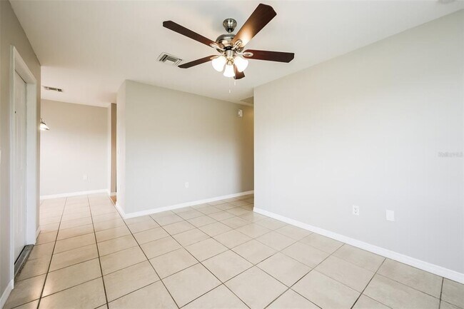 Foto del edificio - 3113 71st St W