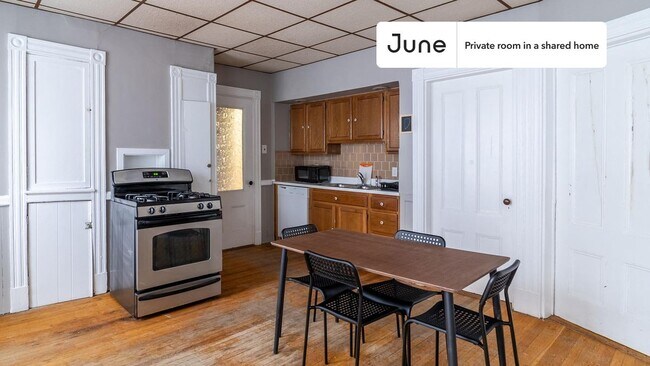 Foto del edificio - Room in Shared 5 bed/1 bath home