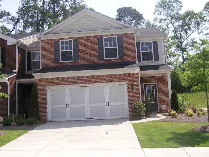 Foto principal - 211 Bellecliff Ct