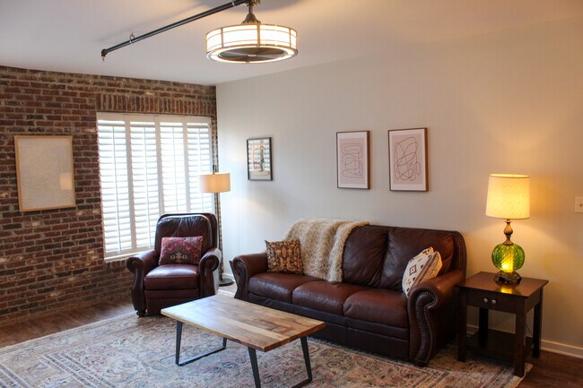 Foto del edificio - 445 N Sessions St NW