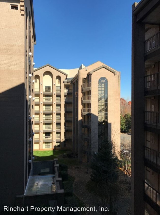 Foto del edificio - 211 Heritage Blvd
