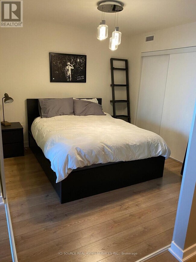 Building Photo - 78 Tecumseth St.