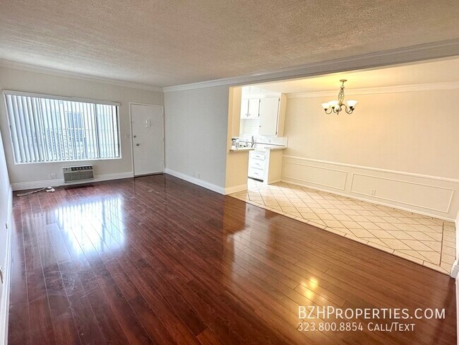 Foto del edificio - Updated 1Bedroom 1Bathroom In Prime West H...