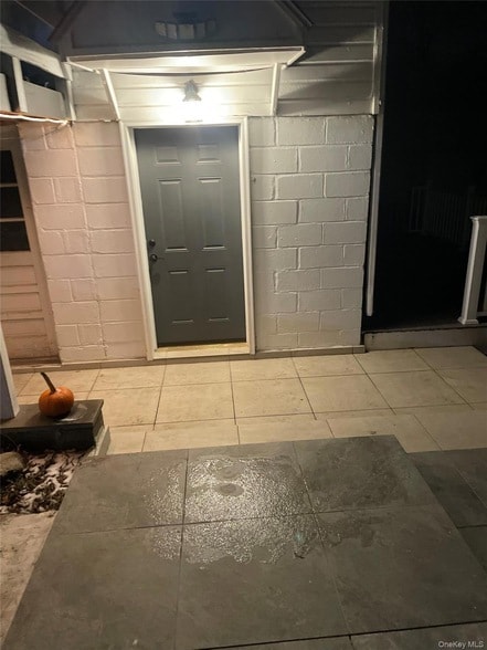 Foto del edificio - 94 Baron De Hirsch Rd