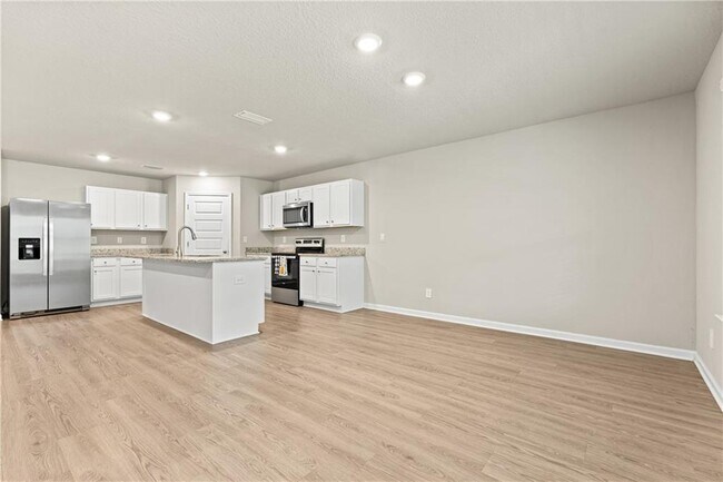 Building Photo - 6028 Creek Side Trl