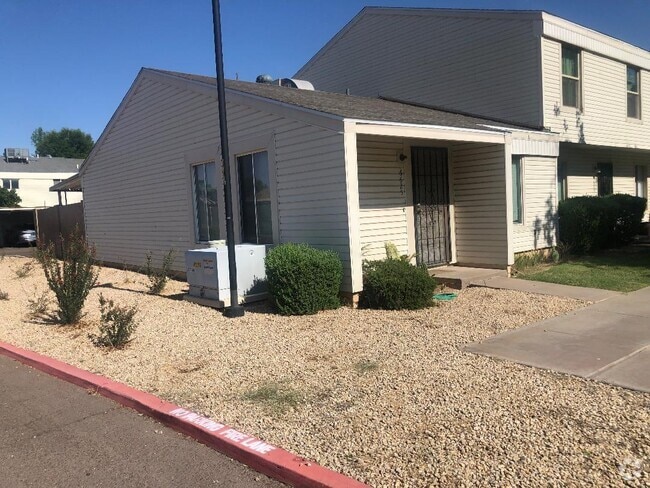 Building Photo - 6625 S Granada Dr