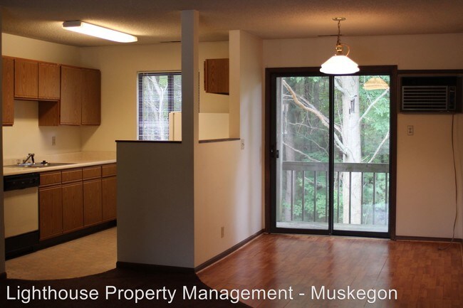 Building Photo - 1253 Witham Rd