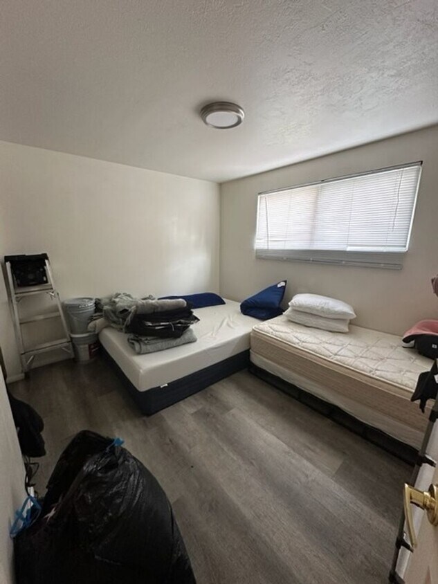 Foto del edificio - 2 bed 1 bath Orem Apartment--Close to UVU ...