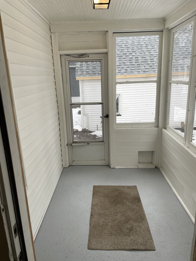 3 Season Porch - 22 Elm St