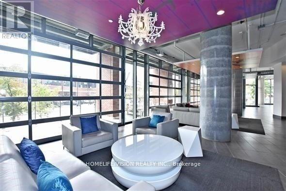 Building Photo - 150 E Liberty St