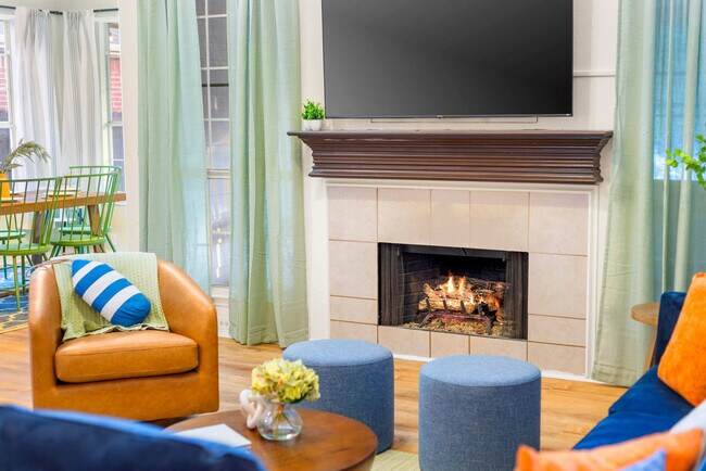 Foto del edificio - 902 Vista Oaks Ct