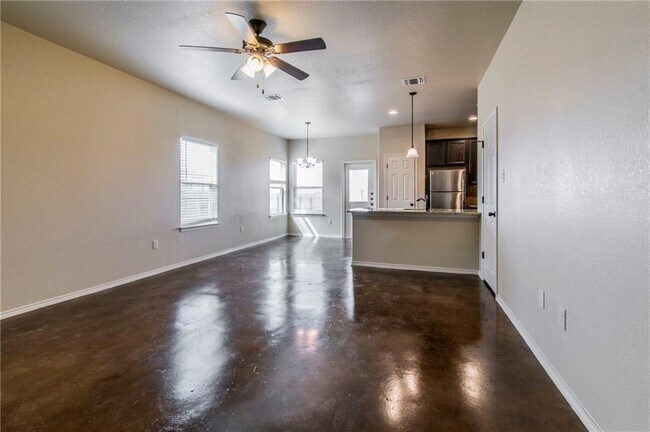Building Photo - 521 Jack Rabbit Ln