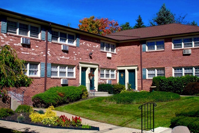 Building Photo - Hillside Terrace