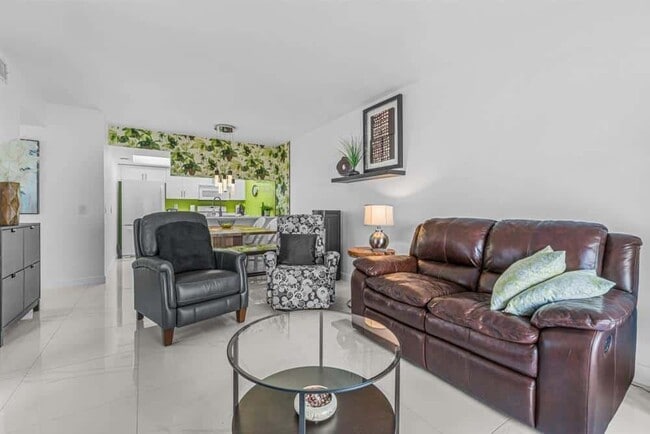 Foto del edificio - 154 Waterside Dr