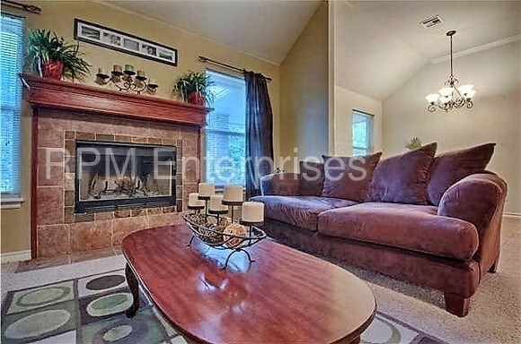 Foto del edificio - 11648 Coyote Run