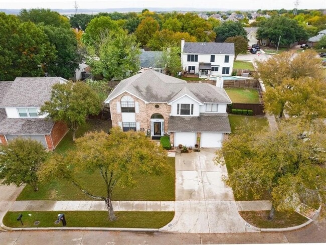 Photo - 303 Hopewell St (Grand Prairie, TX) House