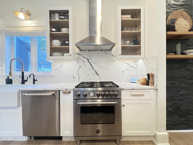 Foto del edificio - 164 Glenwood Ave