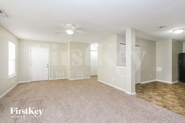 Building Photo - 10605 Glenayr Dr