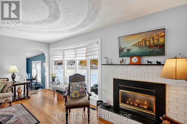 Building Photo - 3633 Revelstoke Dr