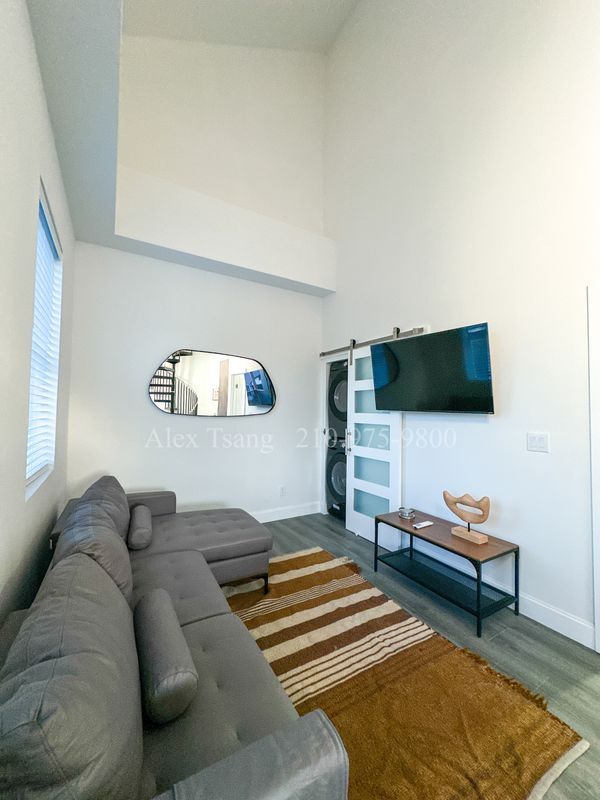 Foto del edificio - 316 Toledo St