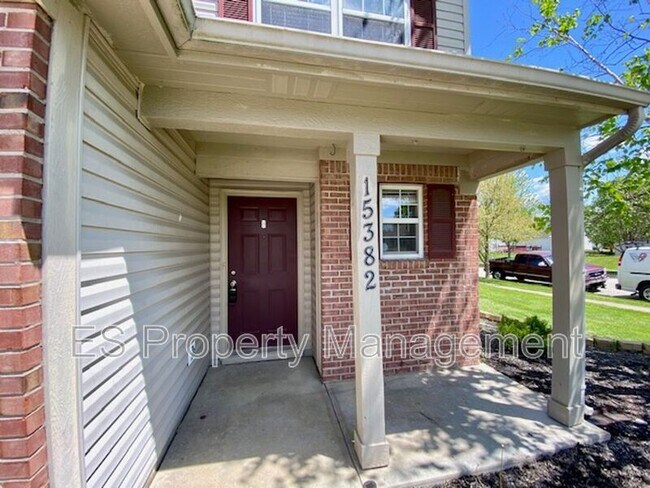 Building Photo - 15382 Ten Point Dr