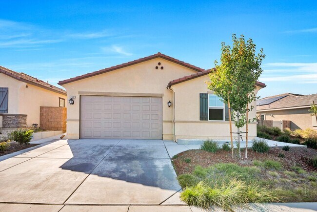 Foto del edificio - 41207 Alegria Ln