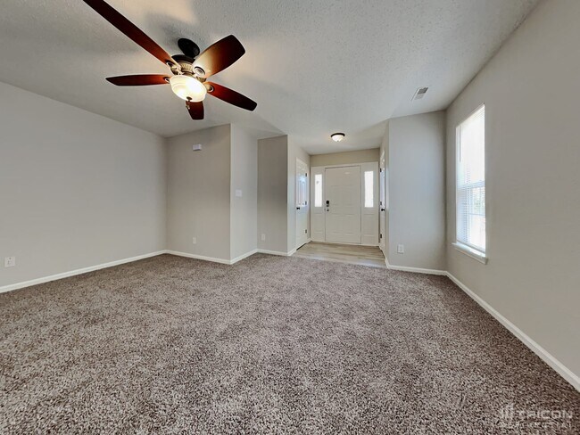 Building Photo - 1502 Osprey Way Greenwood IN