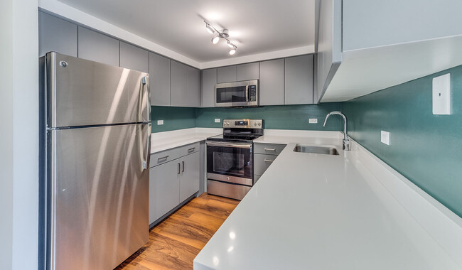 Upgraded kitchens in select homes - Evanston Place