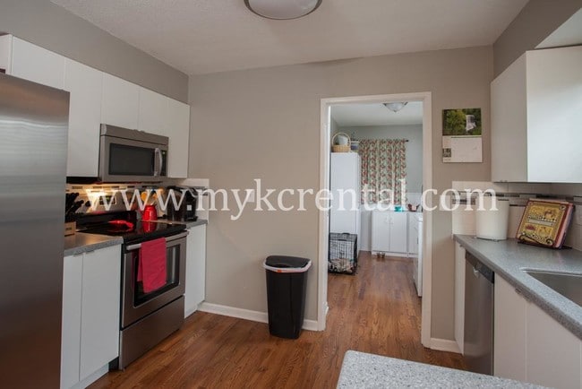 Foto del edificio - 5516 W 70th St