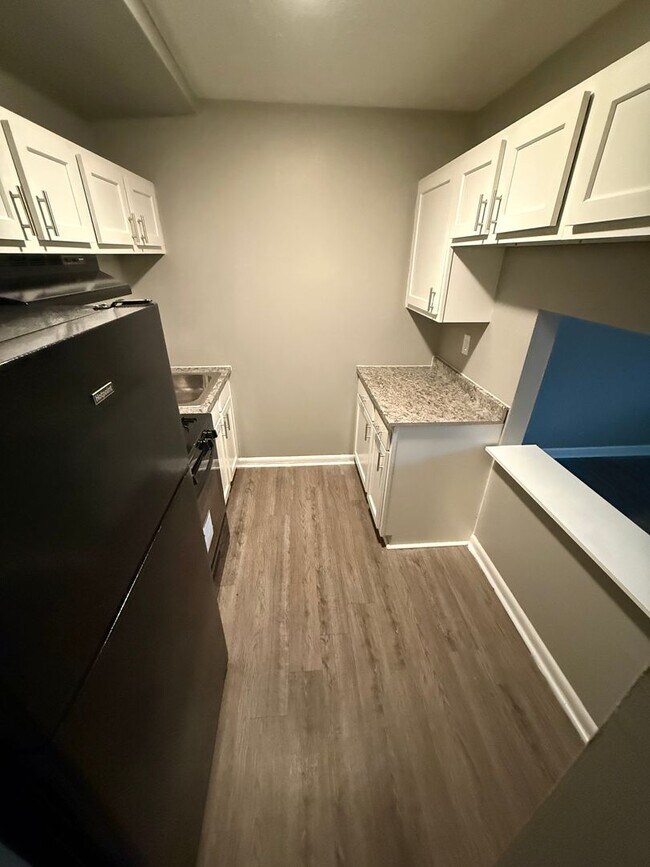 Foto del edificio - 2082 Fairmont Ct