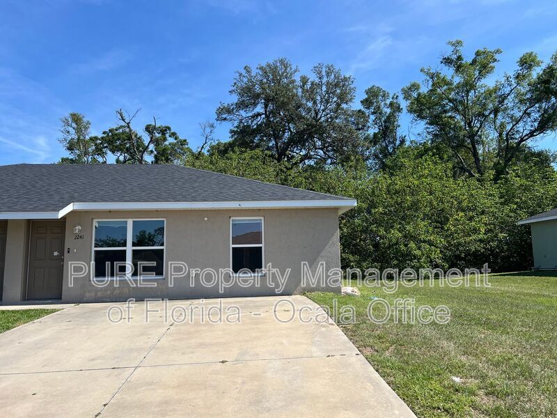 Foto principal - 2241 NE 78th Ln