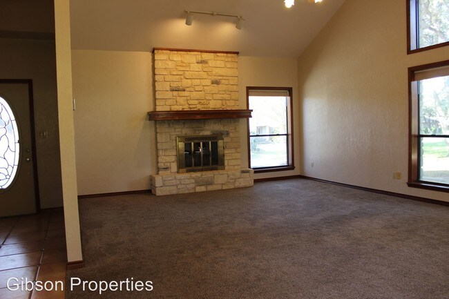 Building Photo - 29 Woodcreek Dr