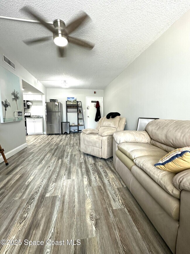 Foto del edificio - 4800 Ocean Beach Blvd
