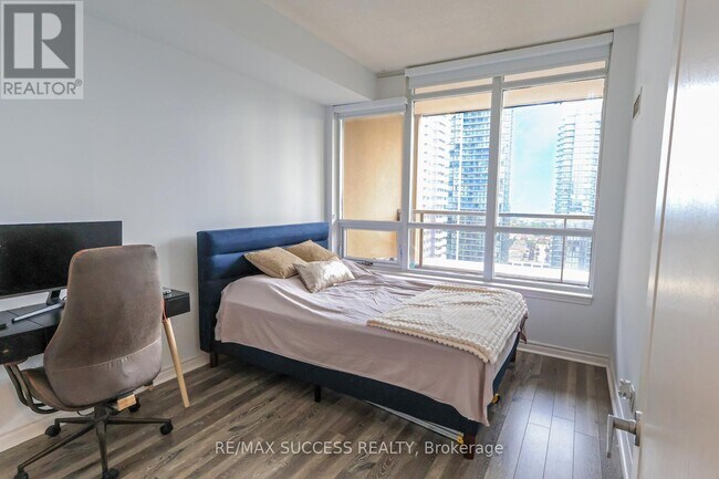 Building Photo - 4090 Living Arts Dr