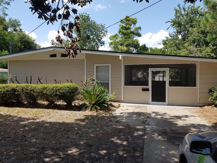 Primary Photo - 7031 Cotillion Rd N