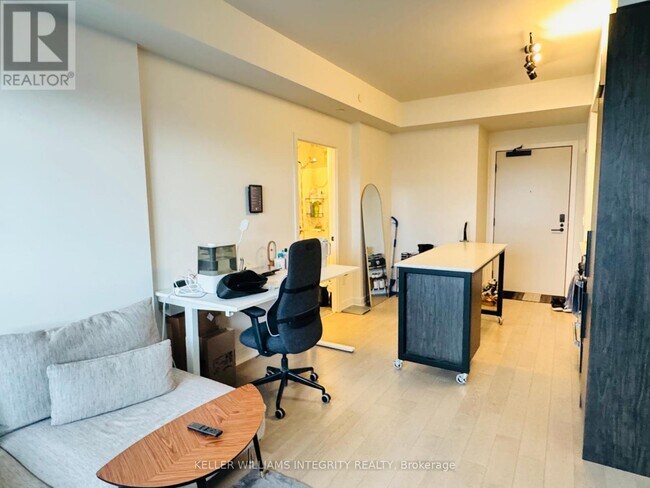 Photo du bâtiment - 560-1560 Rideau St